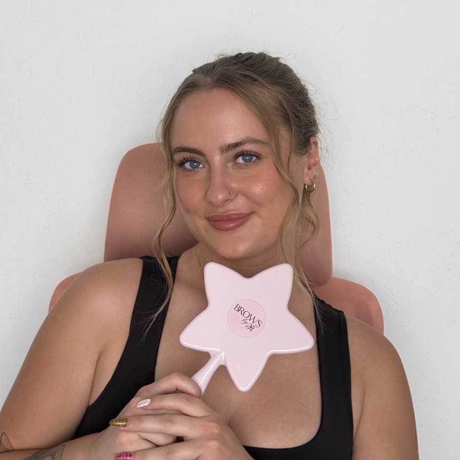 Rosie, brow artist and founder of By Rosie Academy